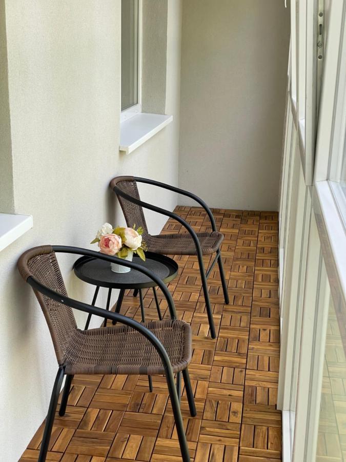 Апартаменты Jaukus Apartamentai Miesto Centre Шяуляй Экстерьер фото